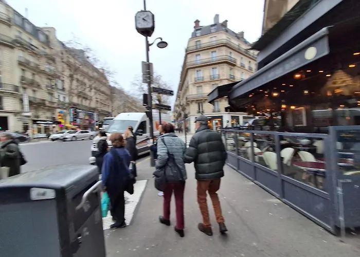 Accommodatie bij particulieren Montparnasse,romantique Place ,center,4minslouvre , Notre Dame De And Eiffel Tour Parijs